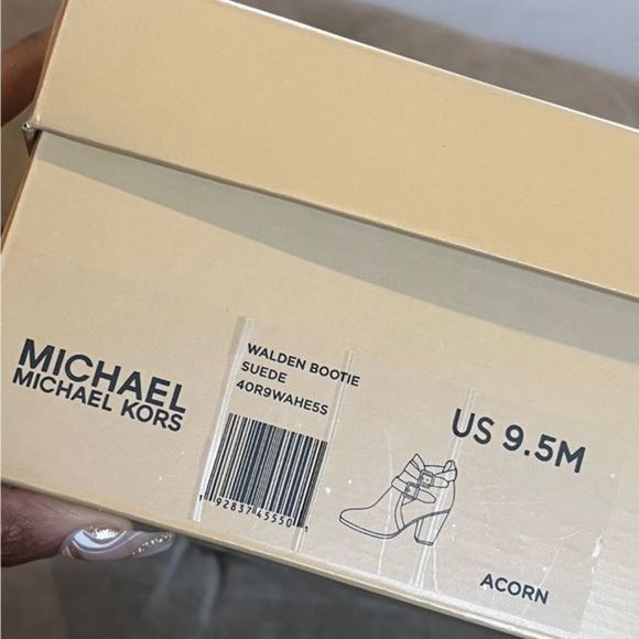 NEW WITH BOX & GIFT BOX- Michael Kors Walden Suede Bootie, Size 9.5 Acorn - Picture 6 of 6